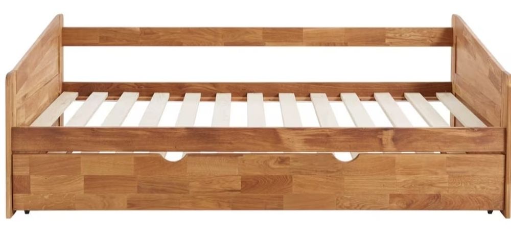 Vând pat folosit 3 luni