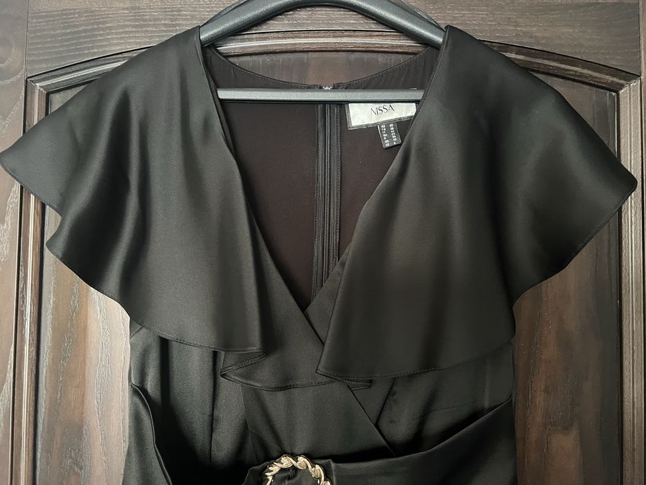 Rochie neagra eleganta