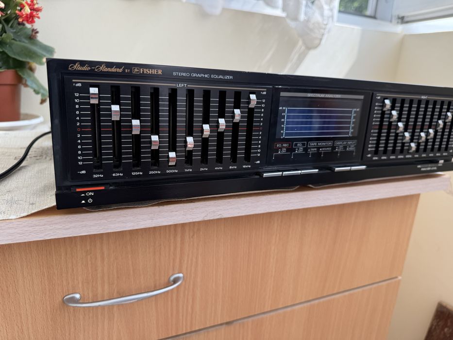 Fisher EQ-275 Еквалайзер