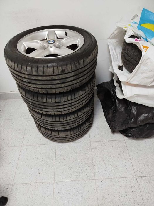 Джанти с два комплекта гуми свалени от BMW E90 325