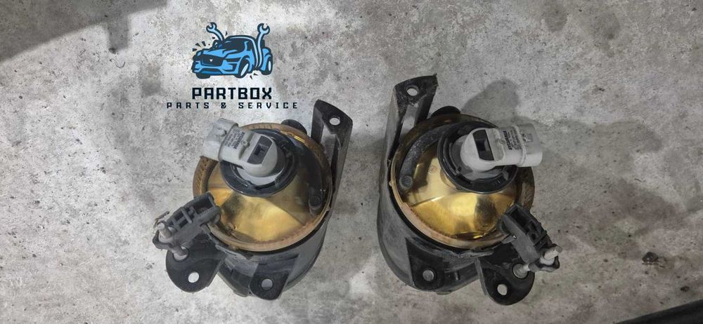 Халогени и решетка халоени VW Passat VI 2011