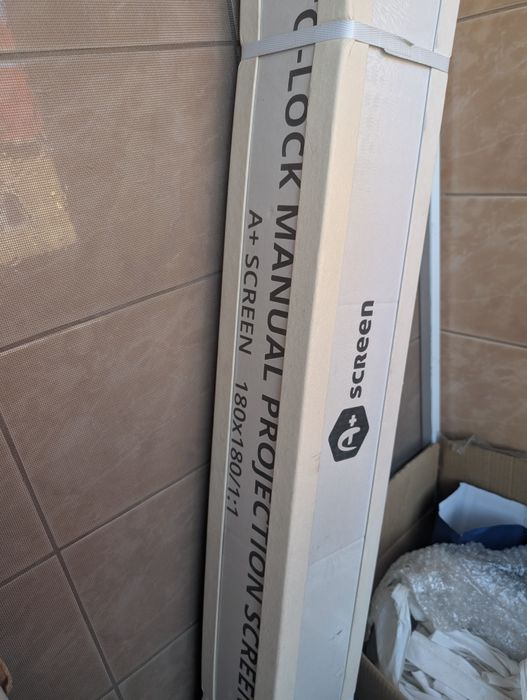 Ecran de proiectie manual A+ 180 x 180