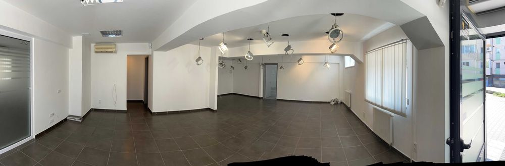 2 SPAȚII situate la PARTER: SPAȚIU 1, util 58 mp și SPAȚIU  2 (cu depozit), util 72 mp. Birourile sunt amplasate in Cladire de Birouri P+2