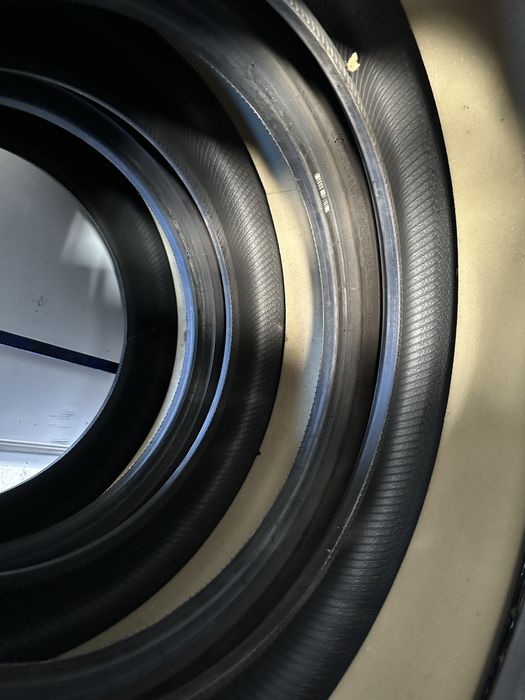 235/55/19 Continental