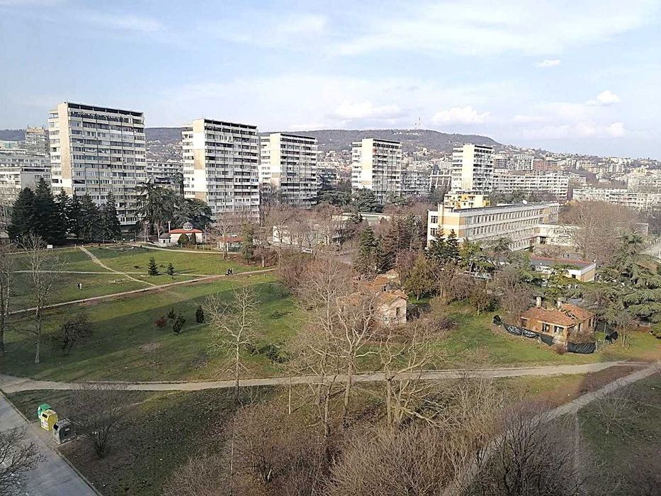 Светъл и уютен апартамент в най-зеления квартал на Варна – ж.к. „Чайк