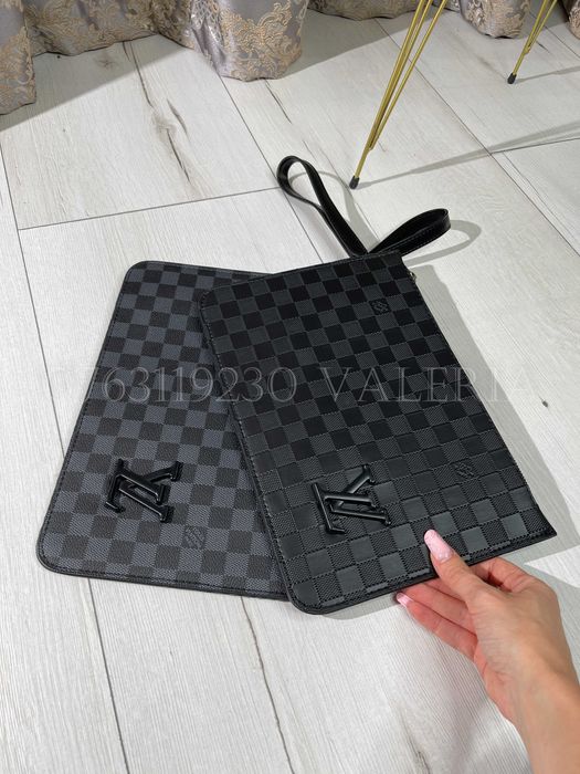 Borseta Louis Vuitton tip plic ingust