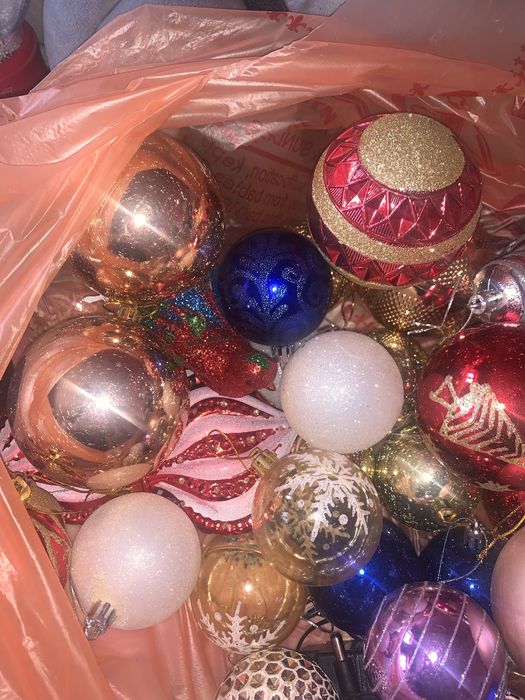 Игрушки цена за 1 штуку