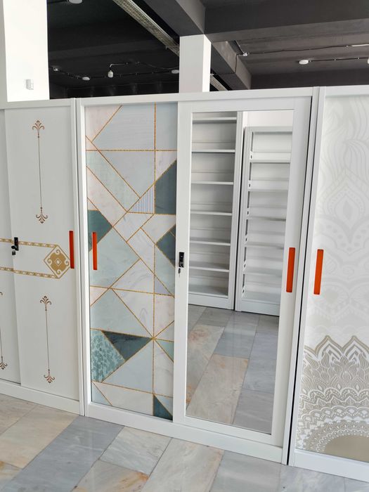 шкафы с зеркалами для одежды/шкафы с красивыми рисунками/металлические