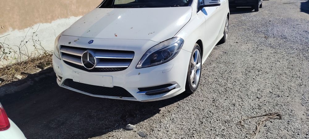 Mercedes-Benz B, Мерцедес Б180 на части!