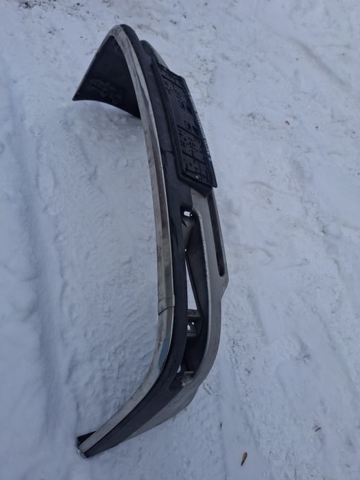 Бампер на ауди 80 - 90