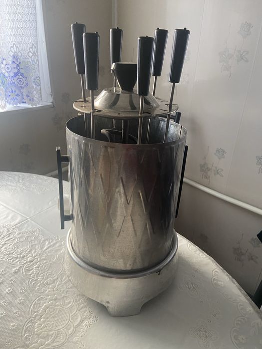 Элекрическая шашлычница