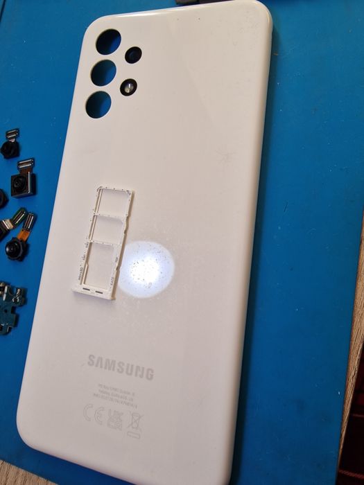 Samsung A13 ( НА ЧАСТИ)