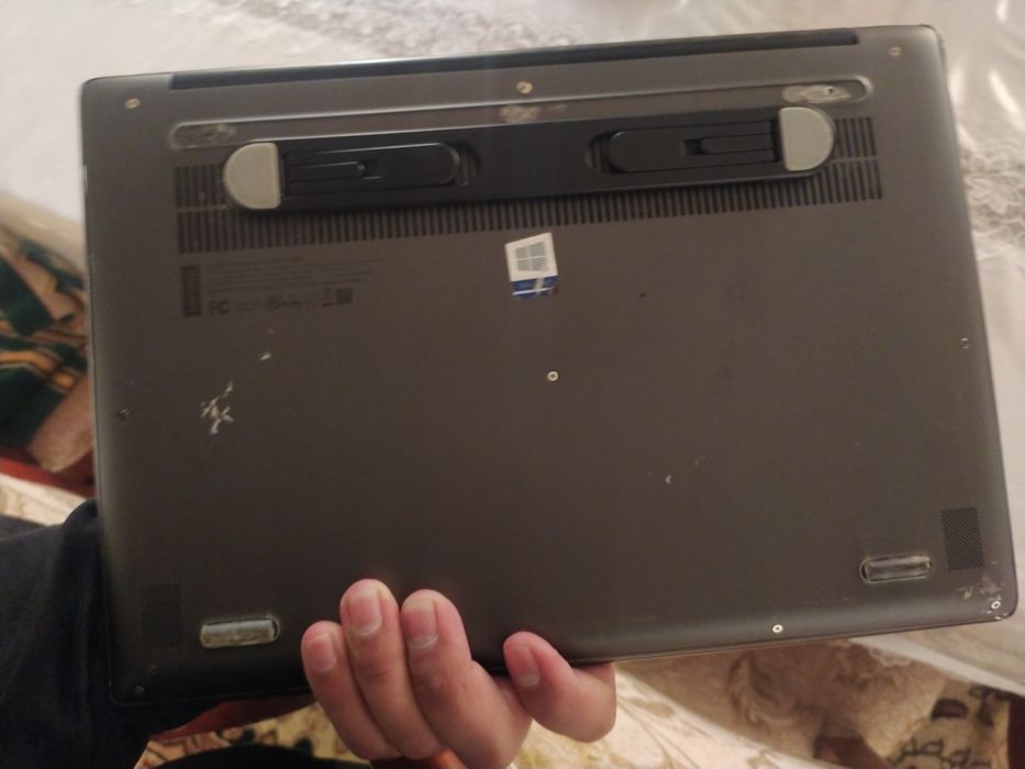 Lenovo Noutbuki sotiladi