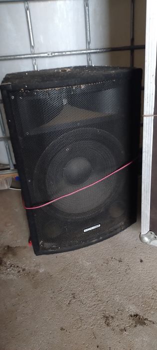 De vânzare boxe mari