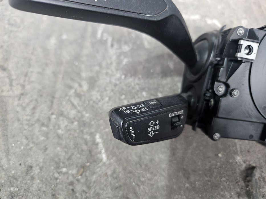 Конзола чистачки/дистроник за Audi Q7 4m