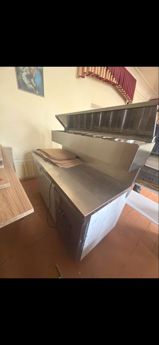 Kafe restoranlar uchun stol xaladilniki,