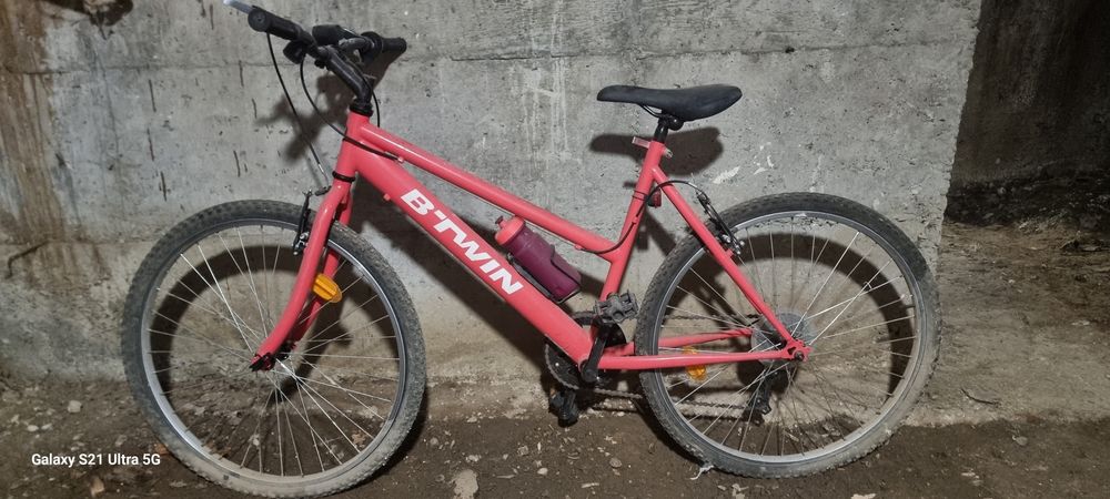Vând Bicicleta BTWIN