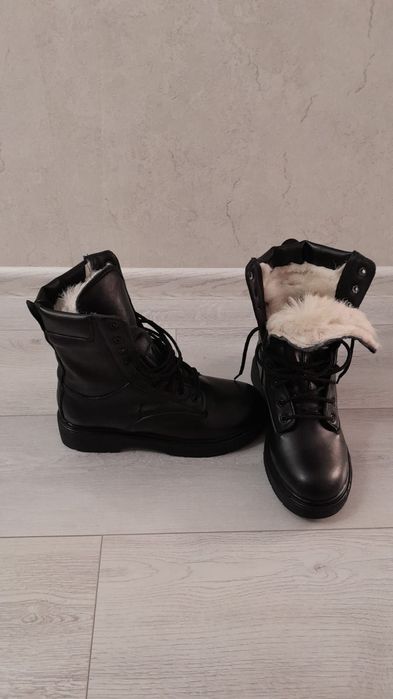 Продам новый берцы