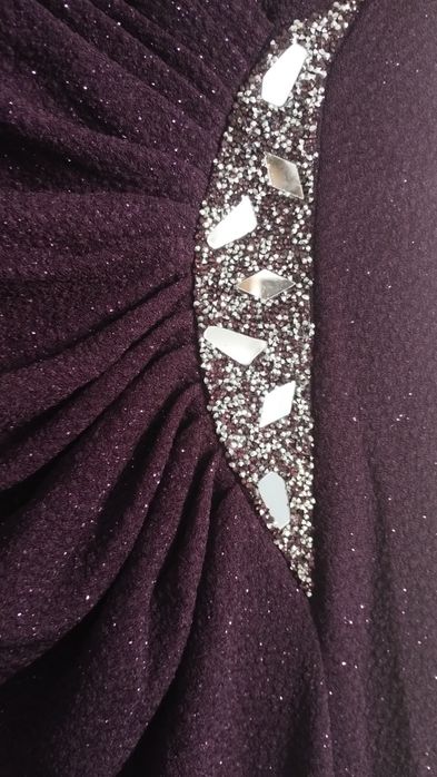 Rochie eleganta lunga cu detaliu argintiu