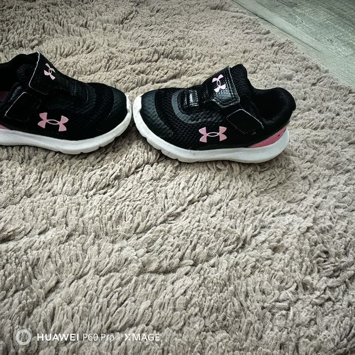 Adidași under armour fete mărimea 21
