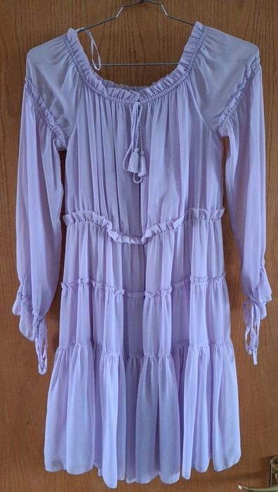 Нежное красивое платье фиолетового цвета