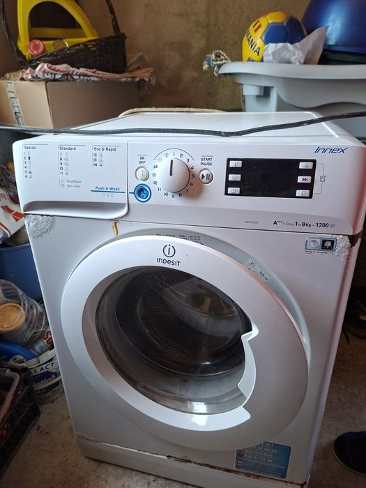 Vand masina de spalat indesit