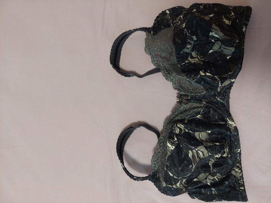 Маркови дамски сутиени и бодита големи номера, спортен сутиен, прашки