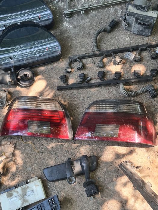 BMW E39 разбор .