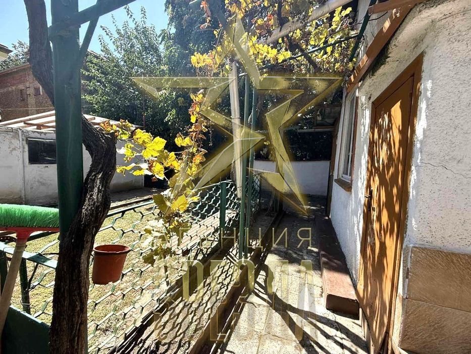 Продава се Къща в Пловдив, Център - 92 кв.м за 2120 €/кв.м - Снимка #8