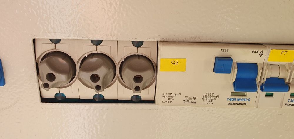 Электрический щит, ящик [Германия]