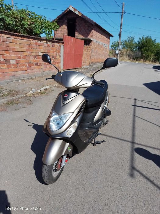 Скутер Sunsto Eroma 50