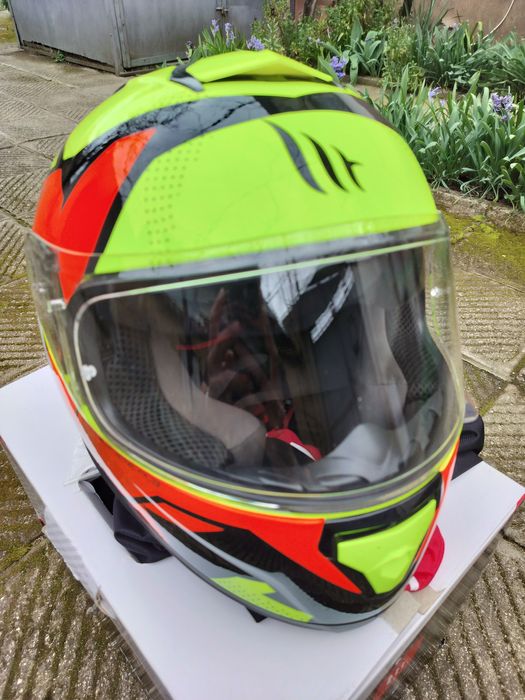 Каска MT Thunder 3