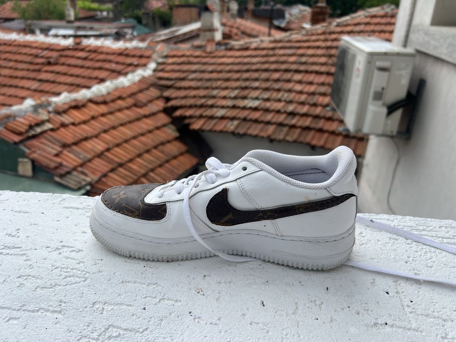 Nike Air Force 1 Low LV  39