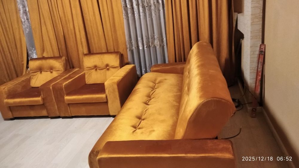 Продаётся диван 2 кресла(Германия)