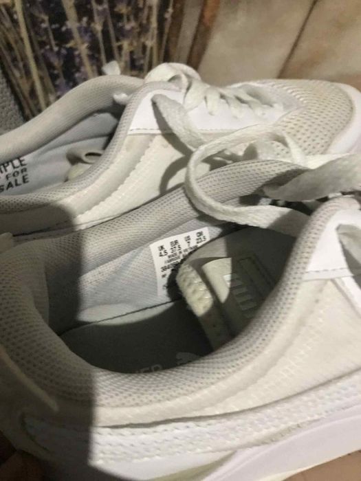 Продавам оригинални обивки на PUMA