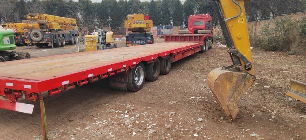 Траллер прицеп срочно сотилади  2013 йили