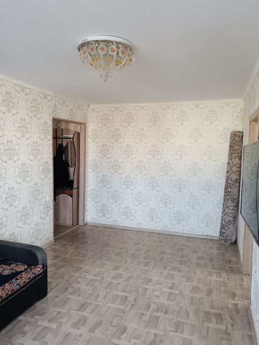 Продам квартиру в 4 микр 15 дом