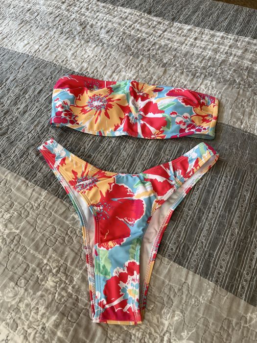 Бански цветен ……..