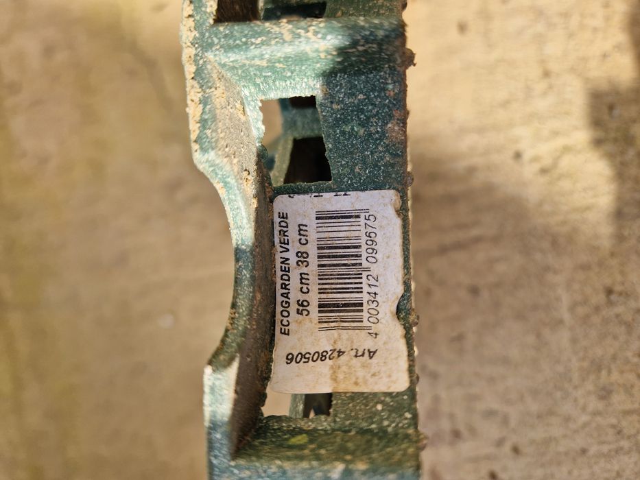 Pavaje ecologice noi  700 buc