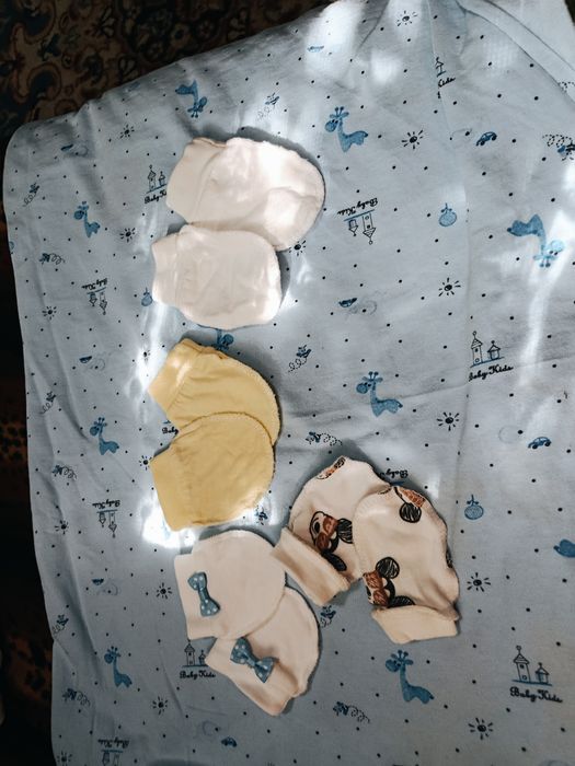 Продам детские вещи