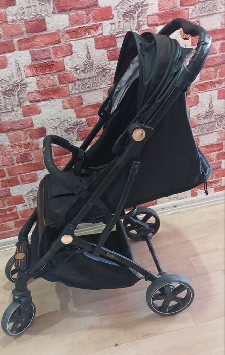 Продам детскую коляску