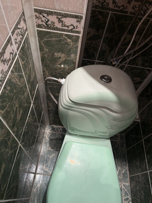 Продам унитаз б/у