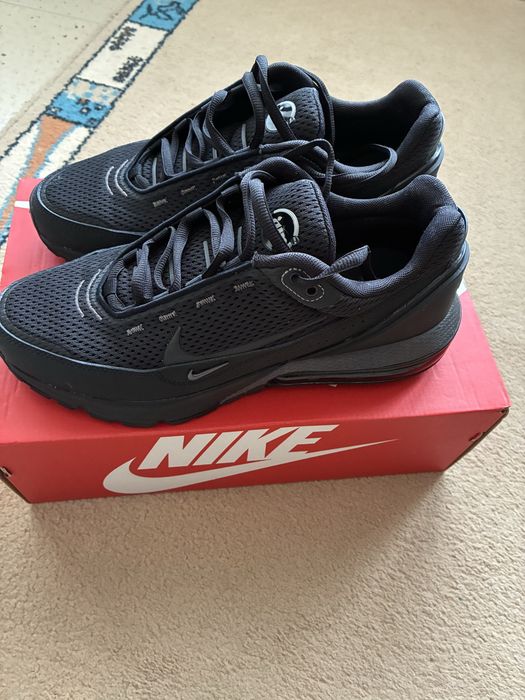 Маратонки Nike Air Max Pulse