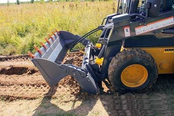 Услуги мини погрузчика (БОБКАТ)