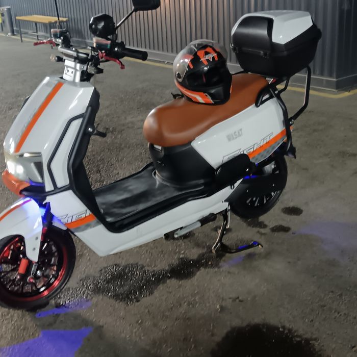 Skuter sotiladi wasat