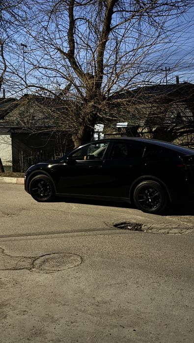 Tesla model Y standart range