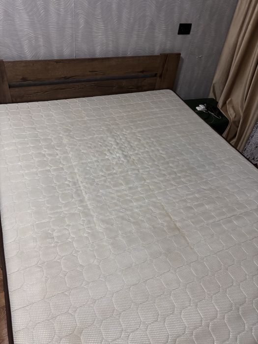 Продам кровать и матрасом