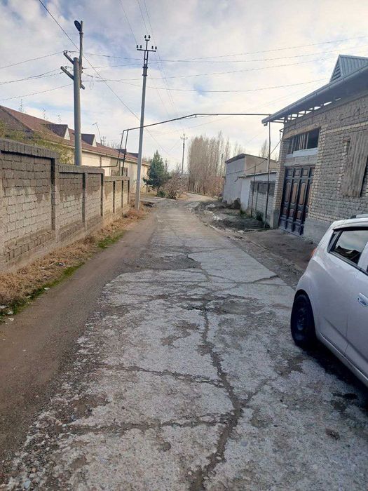 Яангйол тумани Тинчли махаласида 13 сотихли ховли сотилади