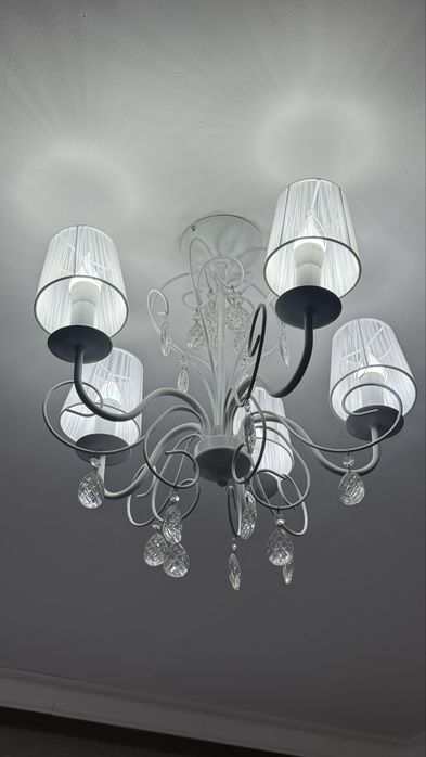 Продам люстру за 7000тг