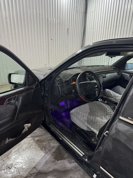Продам Benz w210